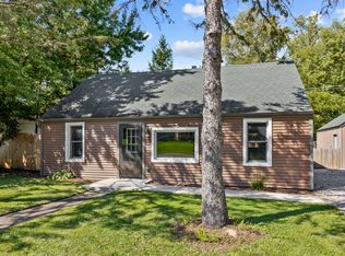 115 Cairns Ct, Woodstock, IL 60098