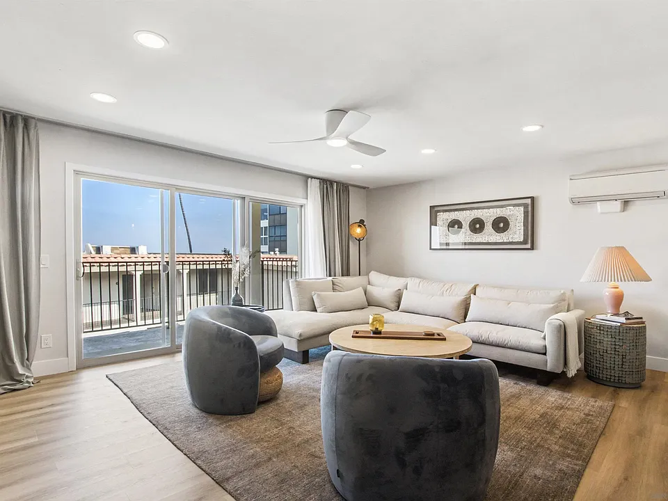 909 Coast Blvd #12