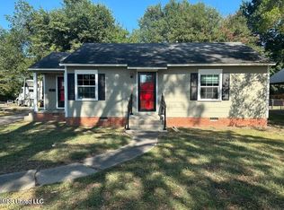 1016 N Dyer Cir, Greenville, MS 38701