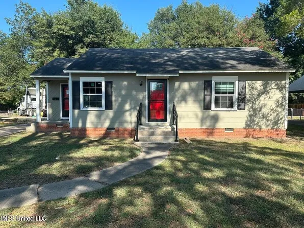 1016 N Dyer Cir, Greenville, MS 38701