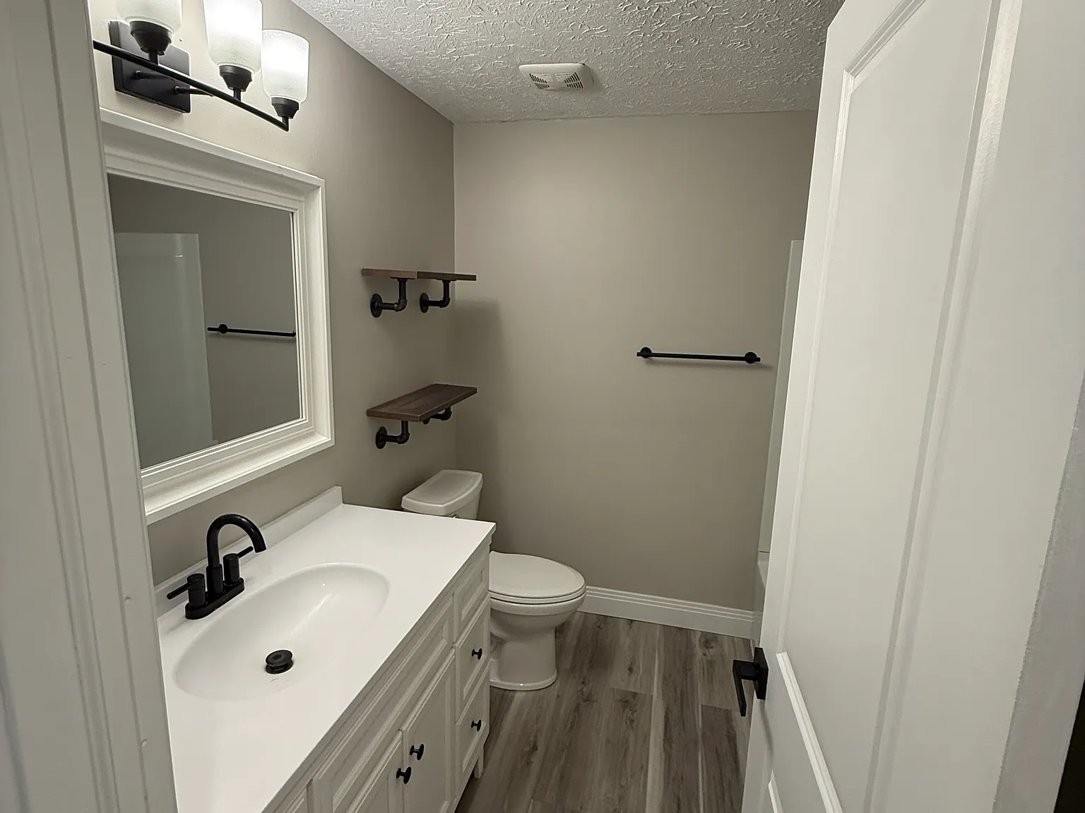 2 bed, 960 sqft, $1,495 — Photo 2