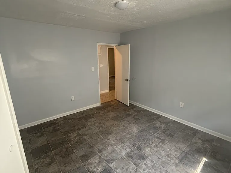 1357 Woody Dr — Photo 15