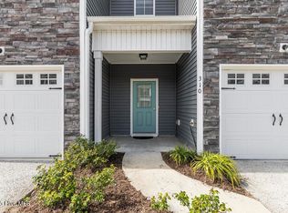 310 S Stingray Lane, Sneads Ferry, NC 28460