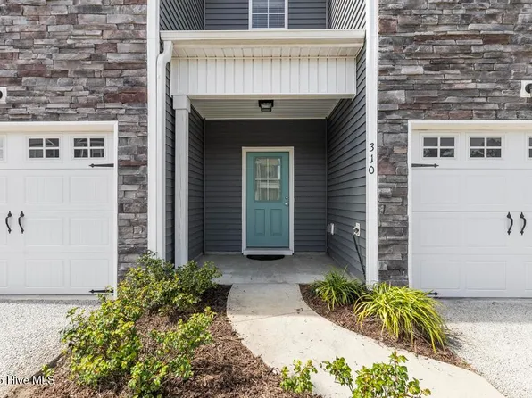 310 S Stingray Lane, Sneads Ferry, NC 28460