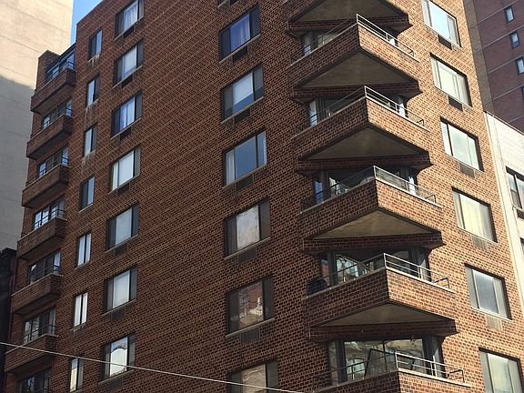 5th image of 300 E 95th St APT 6A