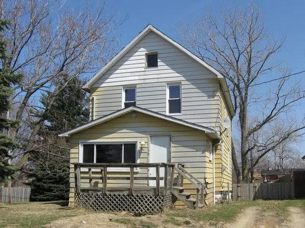 2401 Pear St, Erie, PA 16510
