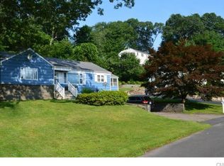 151 Bayberry Rd, Fairfield, CT 06825