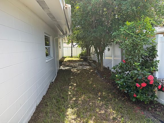 5th image of 5954 Hillside St