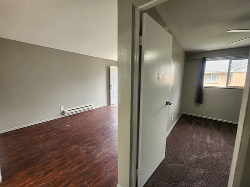 1056 Dayton St — Photo 9