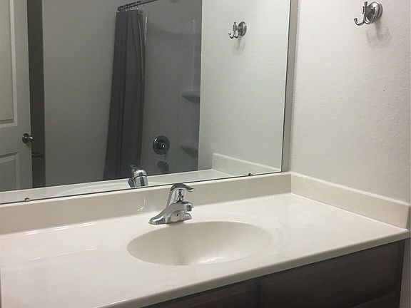 5th image of 12642 Pelican Bay Dr