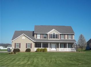 9805 Abbington Dr, Canfield, OH 44406