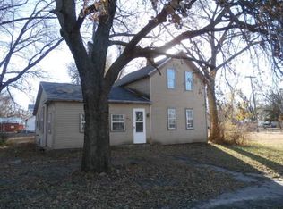 213 NE 4th St, Abilene, KS 67410