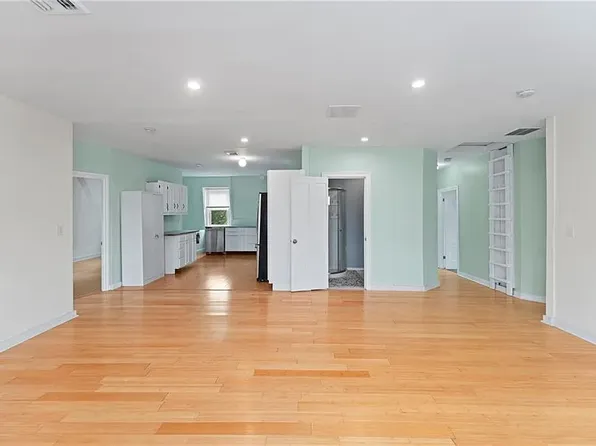 61 Doyle Ave #Penthouse, Providence, RI 02906