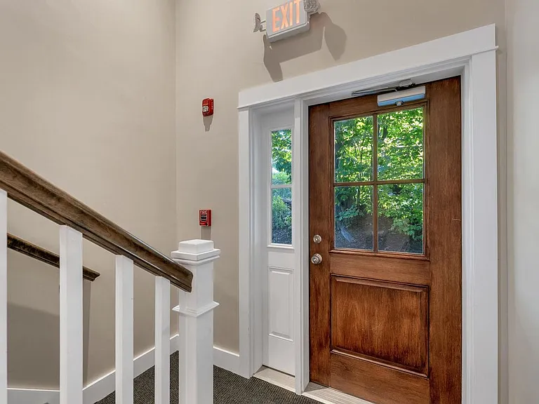 2 Lake St #B — Photo 42