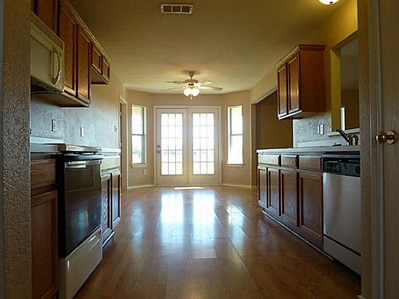 5th image of 2908 Thousand Oaks Dr