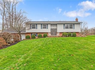 2716 Oakside St NE, Canton, OH 44721
