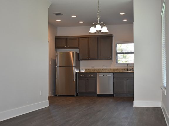 3rd image of 1300 W Black Locust Dr #2001