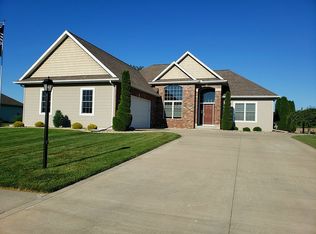 124 Westgate Blvd, Wakarusa, IN 46573