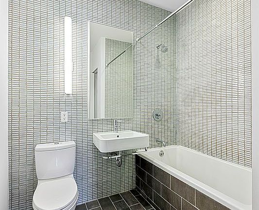 4th image of 404 Bond St #1