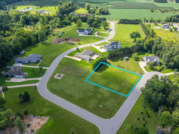 1 S Dickinson Ct, Saint Joseph, MI 49085