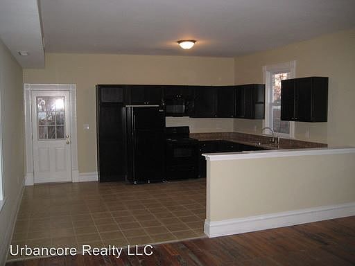 1st image of 621 N 31st St