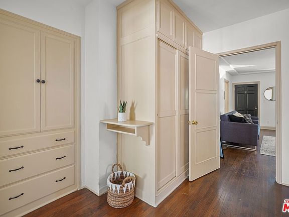 4th image of 1325 N June St #1325