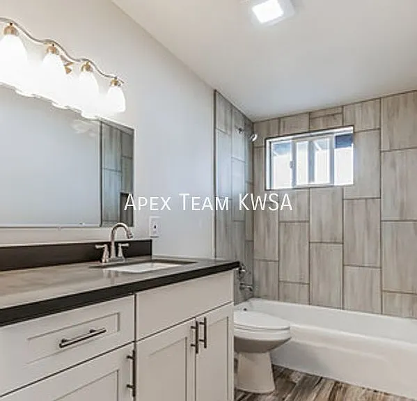 319 E Glenn St #319 E GLENN ST — Photo 10
