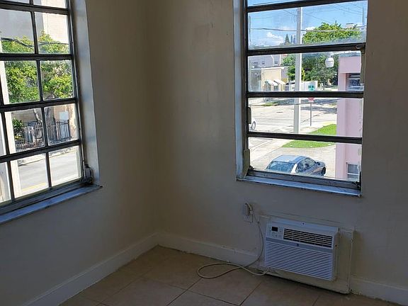 5th image of 1520 NW 1st St #3