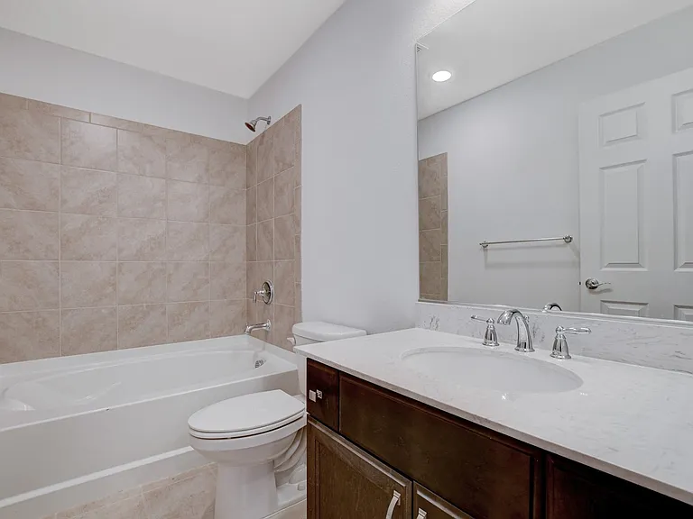 7821 Tomsburgh Ln — Photo 28