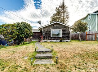 832 W 9th St, Port Angeles, WA