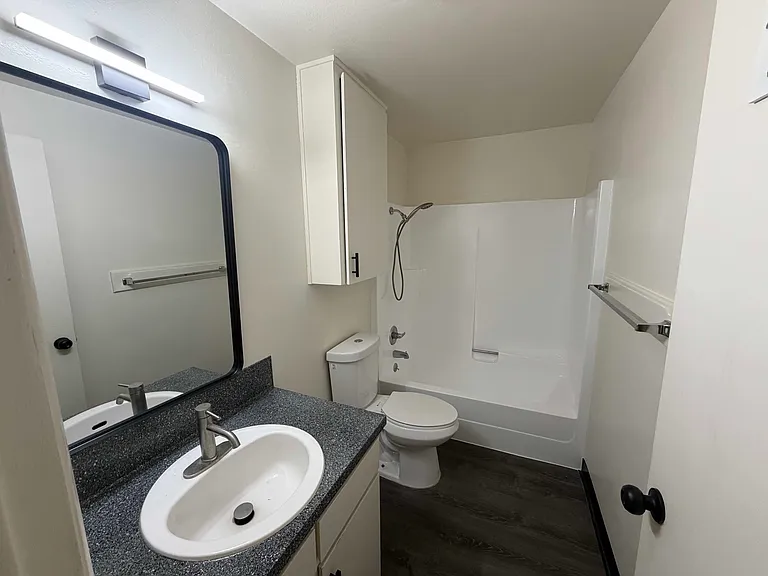 Forest Grove Apartments — Photo 15