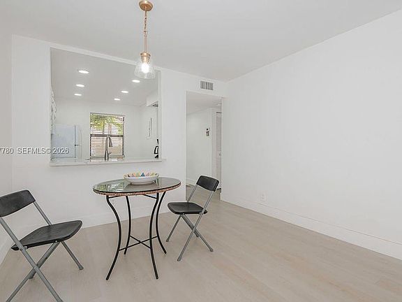 4th image of 10434 Sunrise Lakes Blvd APT 109