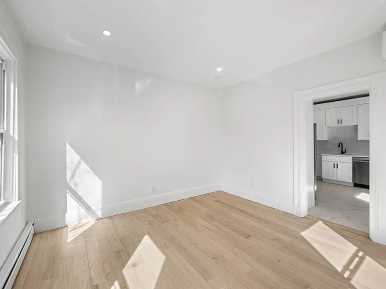 66 6th St #2 — Photo 5