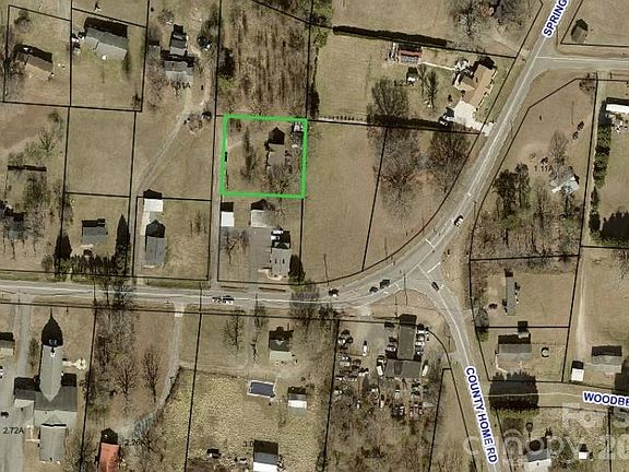 3rd image of 3951 Springs Rd