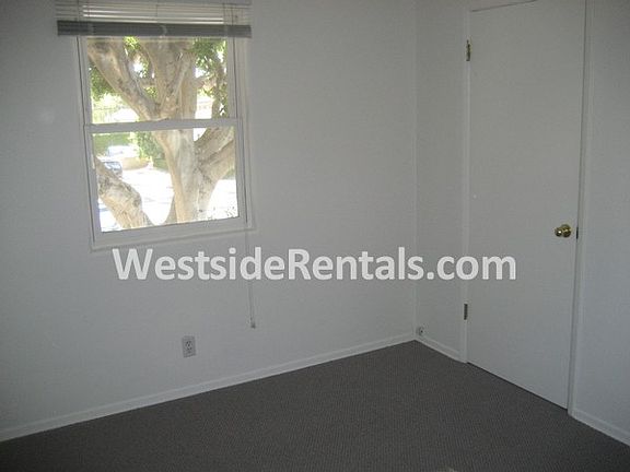 5th image of 4400 Overland Ave