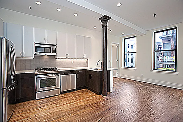 Rented by Buchbinder & Warren | media 31