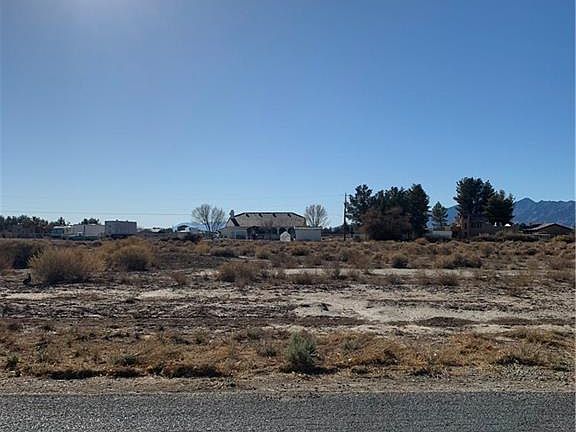 5th image of 391 W Amarillo Ave