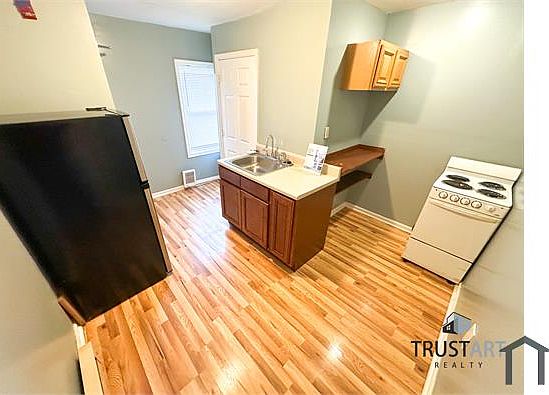 1st image of 3446 Frankford Ave Floor 3
