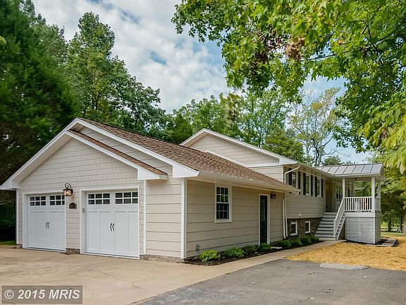 Exterior (Garage)