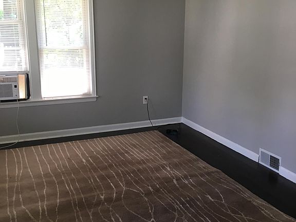 3rd image of 2454 2nd St #1