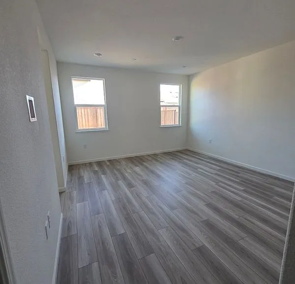 2508 Oleander Dr — Photo 13