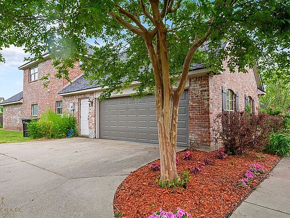 5th image of 114 Magnolia Chase Dr