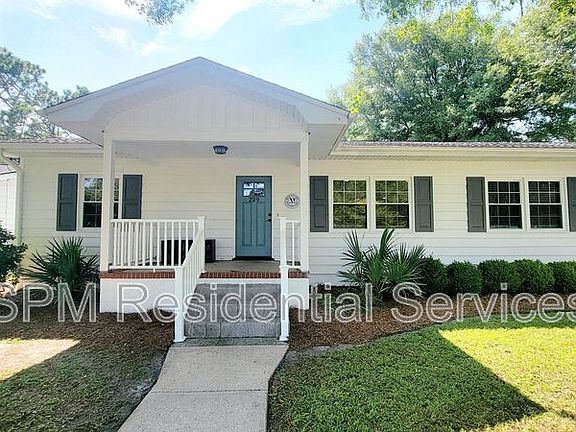 2nd image of 229 Oak Crest Dr