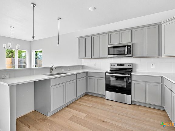 2nd image of 827 Liberty Park Dr