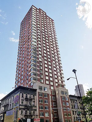 Sold by Area New York | media 9