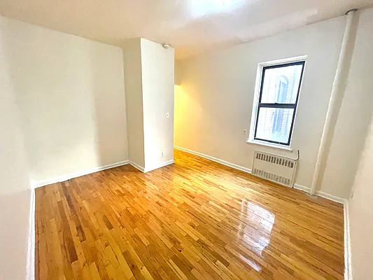Rented by Corcoran | media 2
