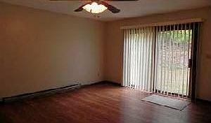 3rd image of 563 Highland Dr