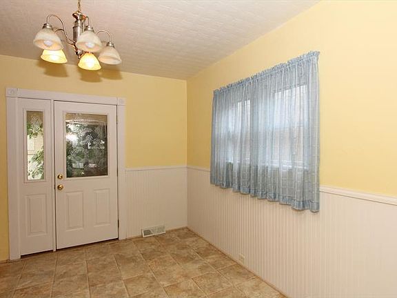 5th image of 1726 Gummer Ave