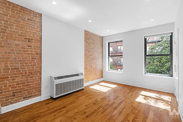 Rented by PREX Realty Corp | media 3