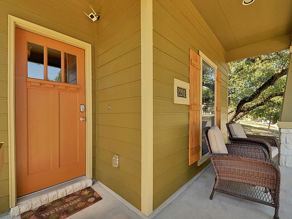 5th image of 2202 Amur Dr